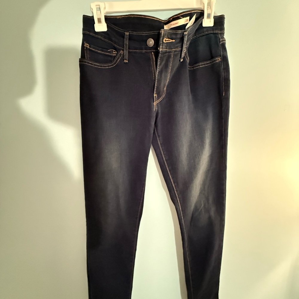 Levi's Women's Navy Skinny Jeans